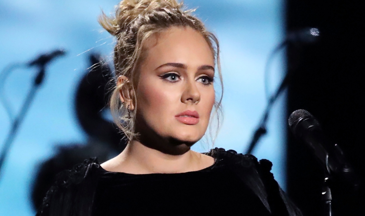 Adele rompe en llanto tras cancelar conciertos en Las Vegas: "Estoy destrozada"