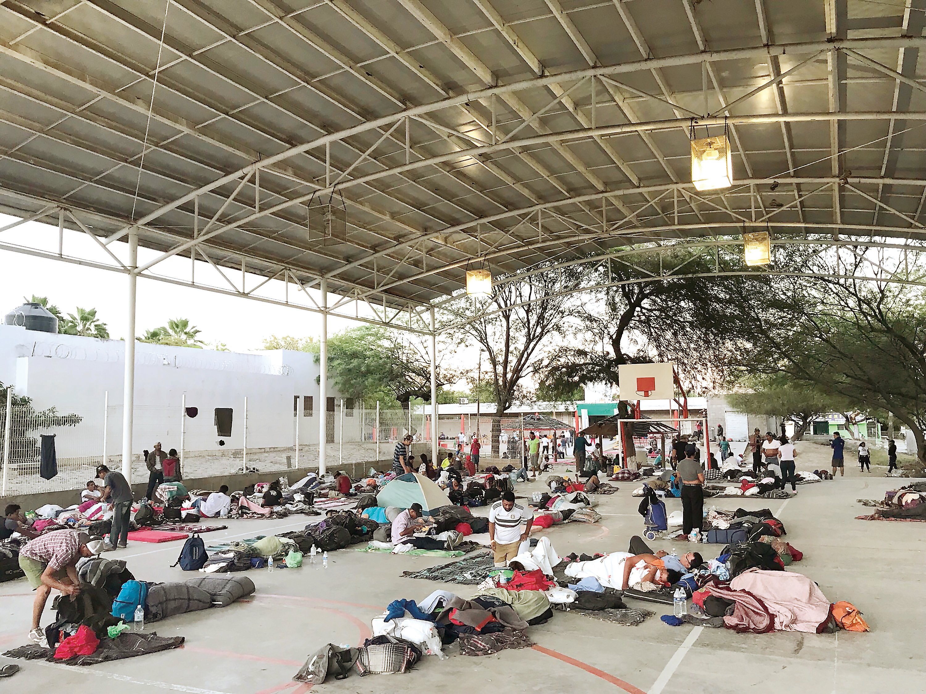Desalojan a 150 integrantes de la Caravana Migrante 2018 en Sonora 