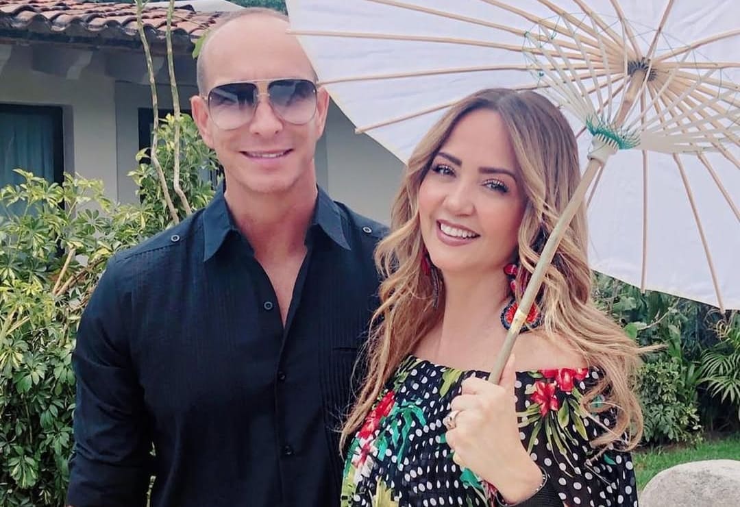 ¡Familia moderna! Andrea Legarreta y Erik Rubín celebran junto a sus nuevas parejas
