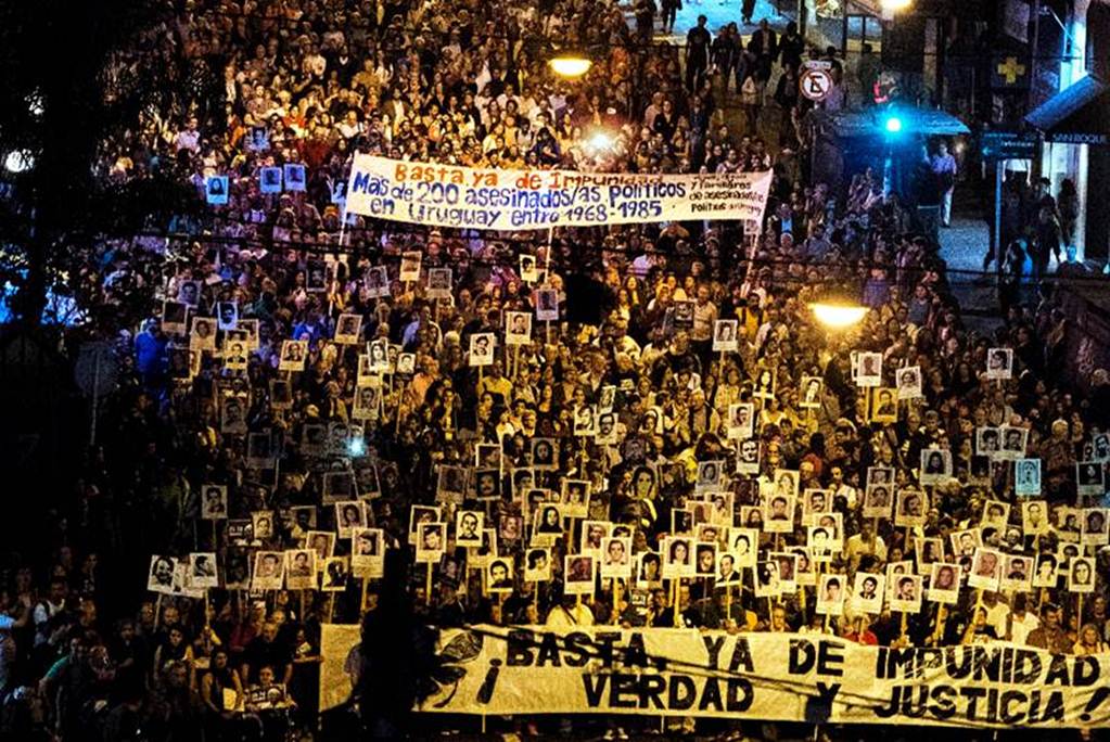 Uruguay: Miles reclaman por desaparecidos en la dictadura