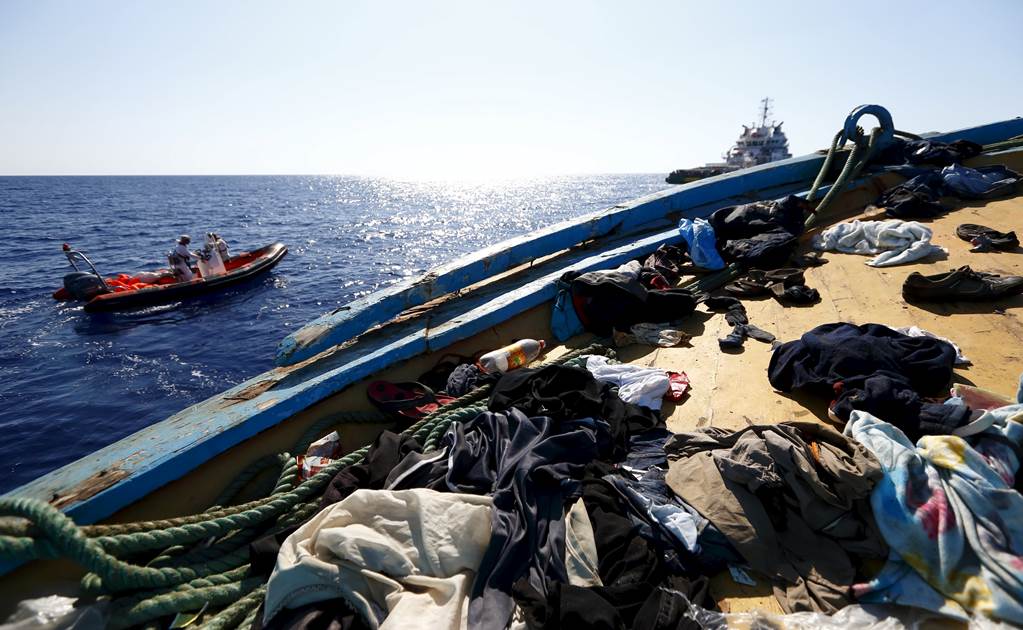 Temen muerte de 200 migrantes por naufragio en costa Libia