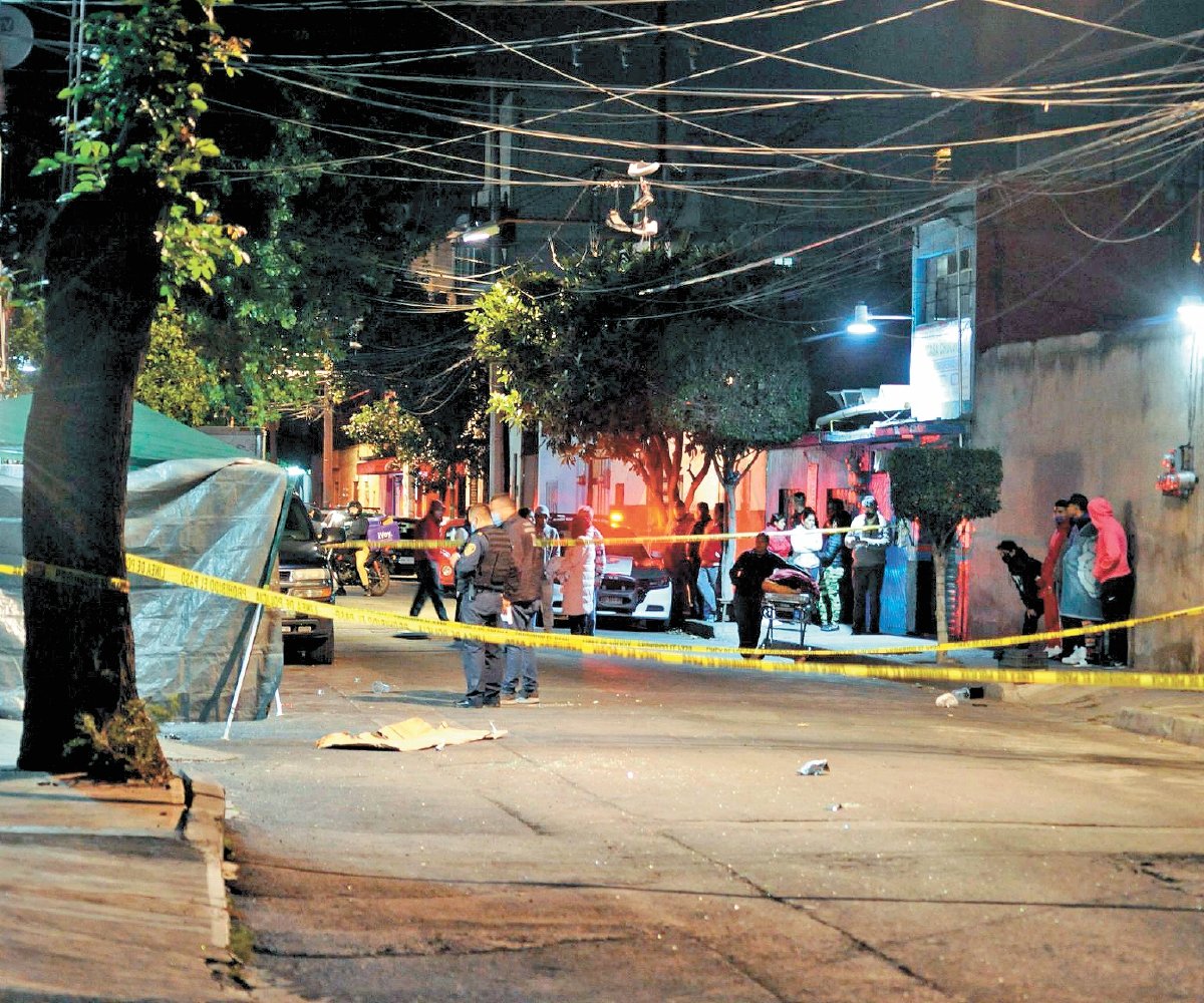 Asesinan a 6 personas en Azcapotzalco