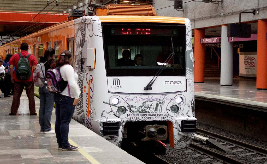 Metro recupera convoy 27; hace homenaje a Posada
