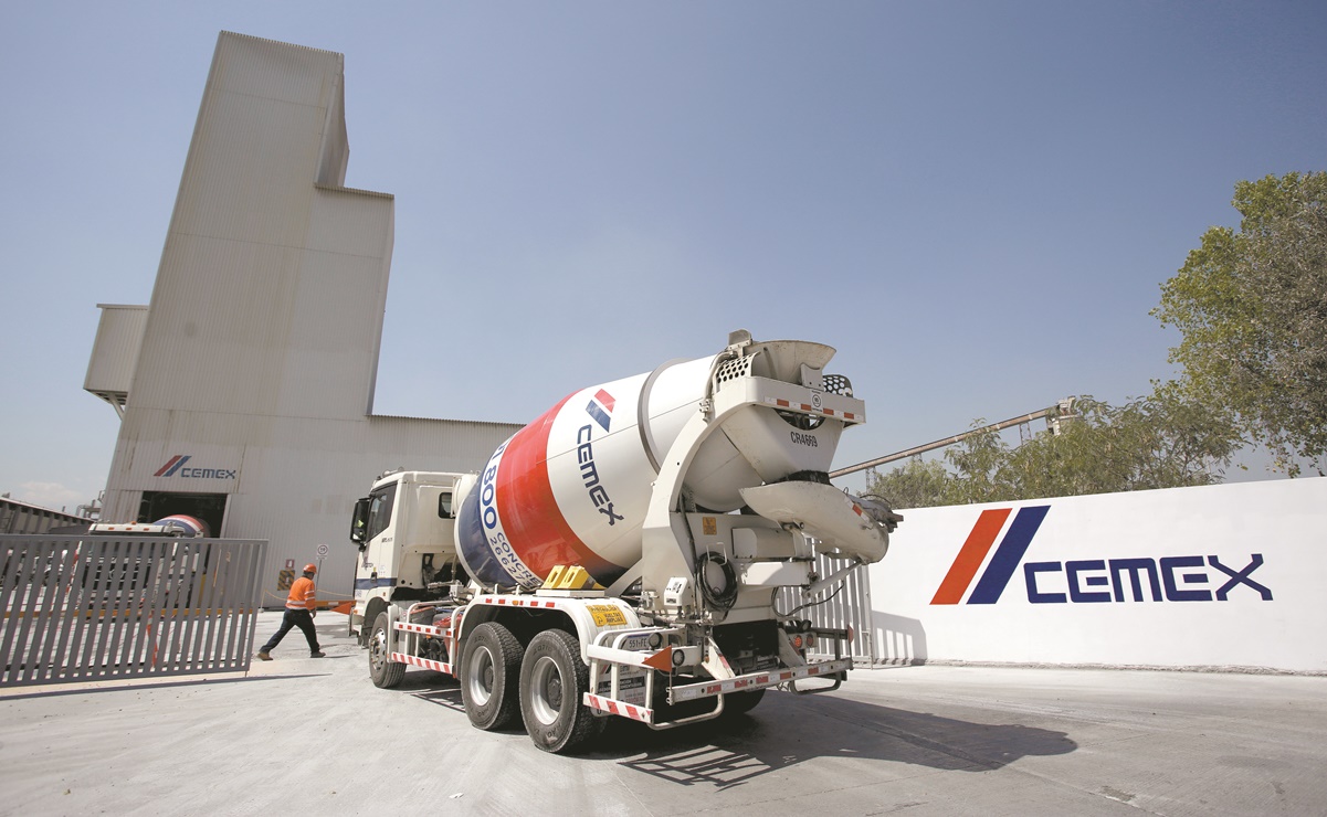 Fitch Ratings eleva a BBB- grado de inversión de Cemex 