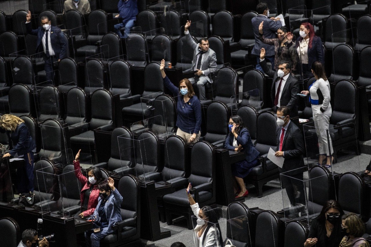 Diputados avalan ampliar periodo de outsourcing; remiten dictamen al Senado