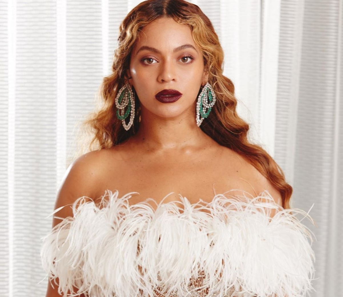 Beyoncé lanza colección cápsula navideña
