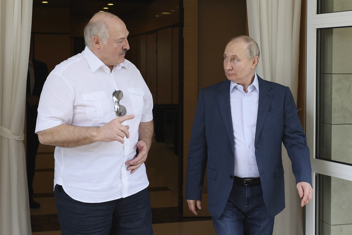 ¿Quién es Alexandr Lukashenko​, el alter ego de Putin que desactivó el mayor desafío al Kremlin?