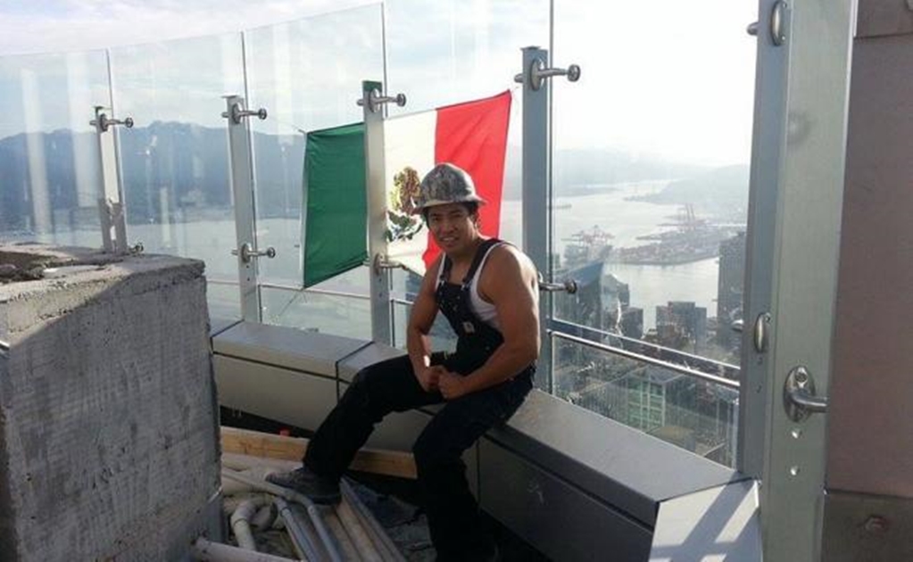 Trolling the Donald: Mexican flag atop Trump Tower in Vancouver