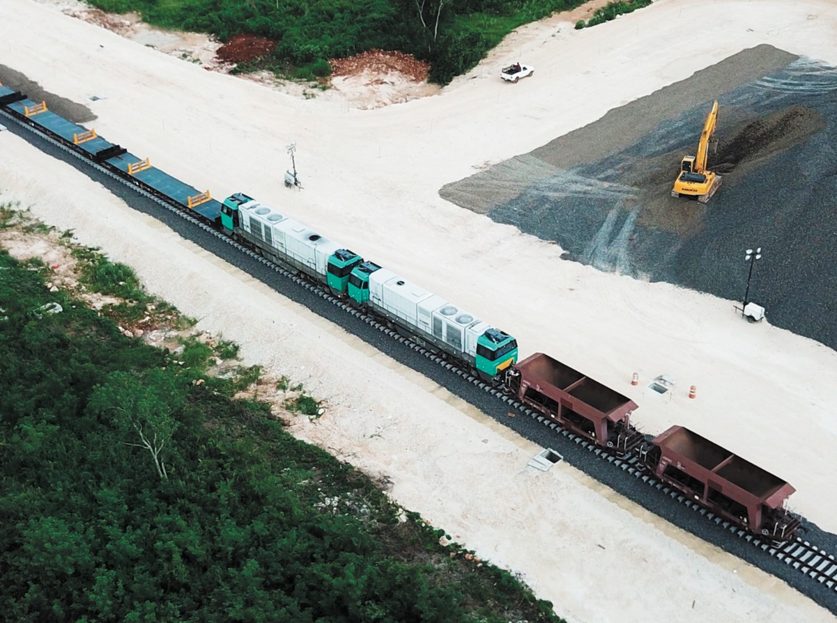 AMLO informa retraso en llegada del primer convoy del Tren Maya; "no le hace que tarde"