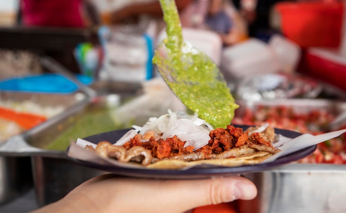 Estos tacos de asada son los más famosos de Bucareli, ¿ya los conoces?