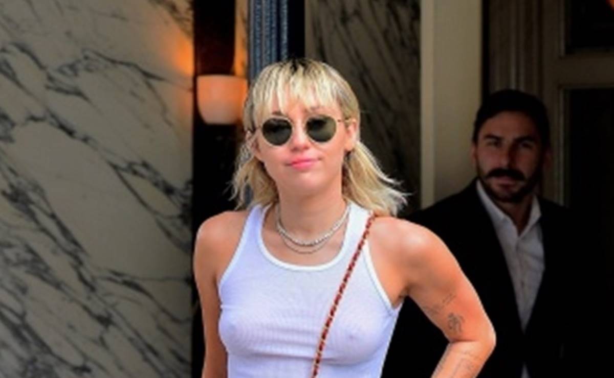 El minivestido negro con el que arrasó Miley Cyrus en Nueva York