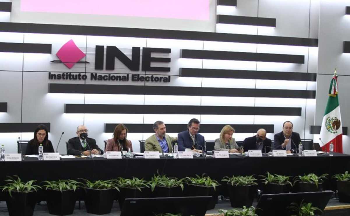 Plan B de AMLO pone en riesgo organización de elecciones en 2024, advierte INE