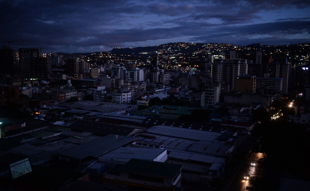 ​Apagón afecta zonas de Caracas y paraliza estaciones del Metro