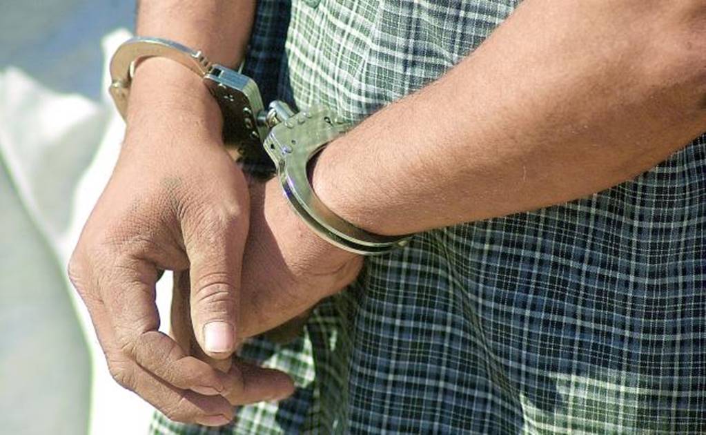 Suman tres mexicanos detenidos en Sudáfrica por fabricación, tráfico y posesión de drogas