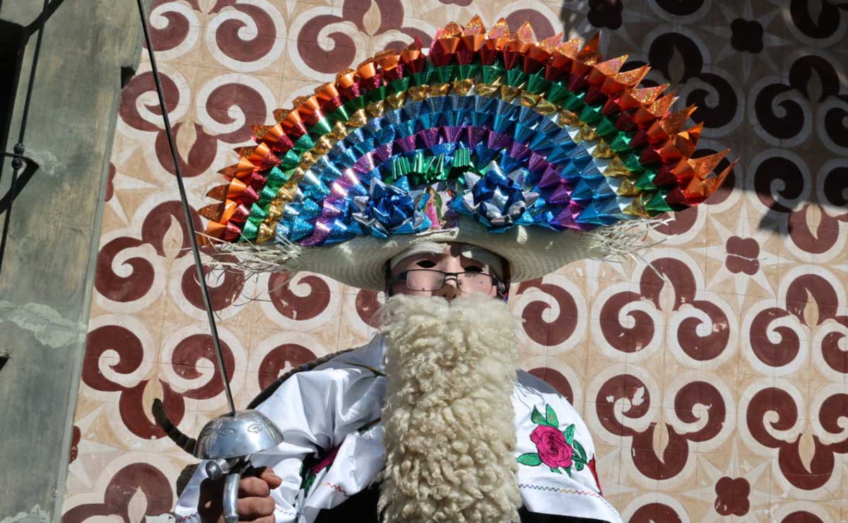 Los espectaculares huehues de La Libertad y su danza del bien vs el mal