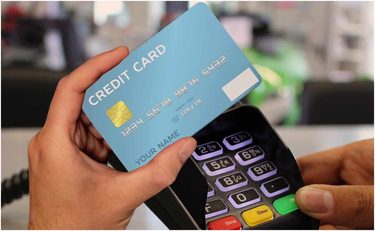Cofece iniciará investigación contra tiendas y bancos que ofrecen tarjetas de crédito a meses sin intereses 