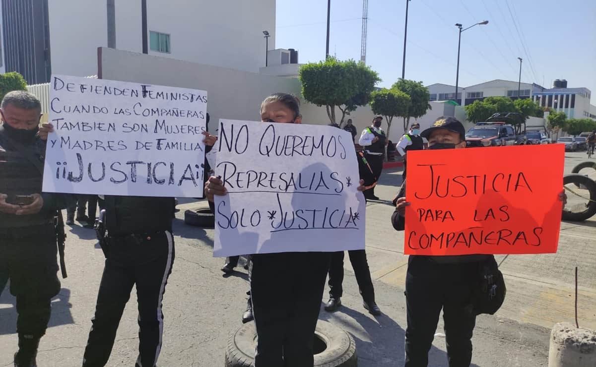 Exigen liberar a policías acusadas de agredir a una mujer en Chimalhuacán
