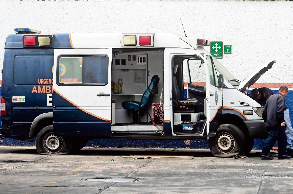 Bajo la lupa, ambulancias públicas y privadas