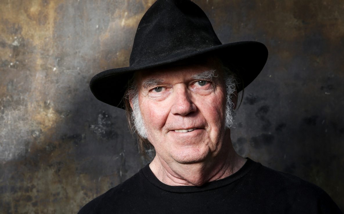 Neil Young tiene nuevo hogar para su música: SiriusXM