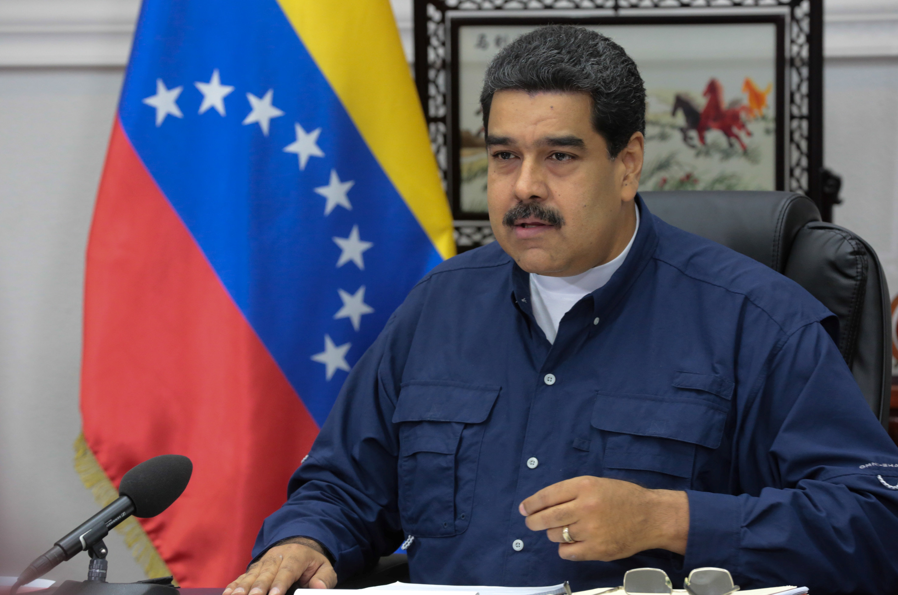 Diputados chavistas abandonan a Maduro y vuelven al Parlamento