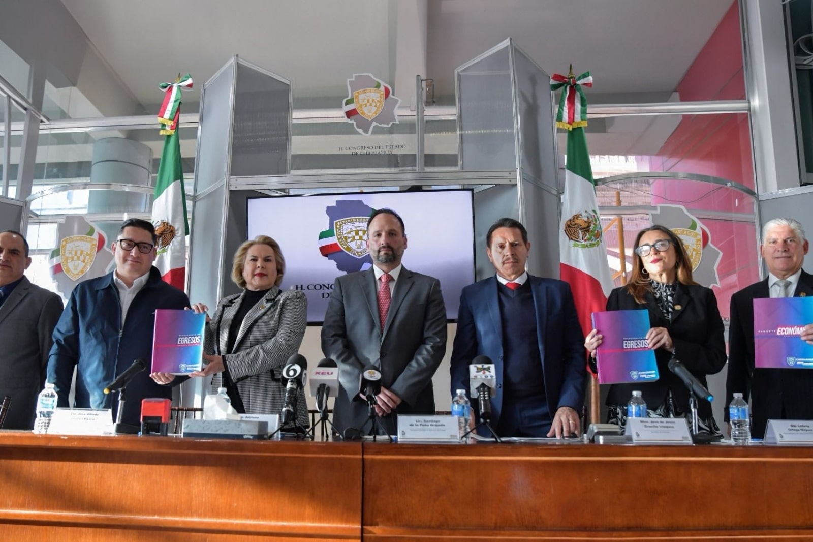 Con presupuesto superior a los 100 mil millones de pesos, se entregó el paquete económico 2024 en Chihuahua