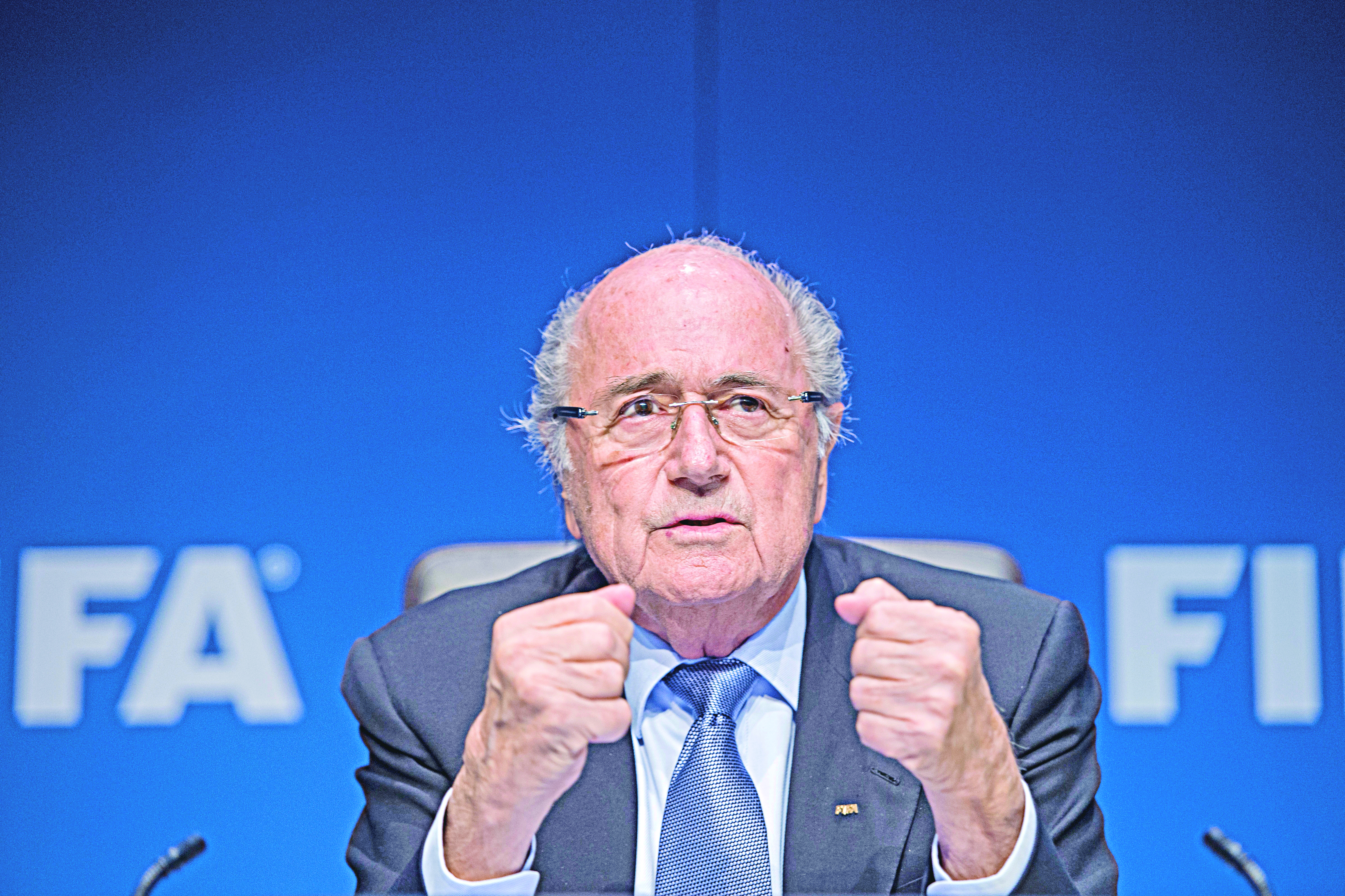 “Blatter debe dejar poder de la FIFA”