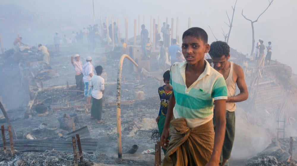 "El incendio me quitó todo": las duras declaraciones del incendio en el campamento de refugiados en Bangladesh