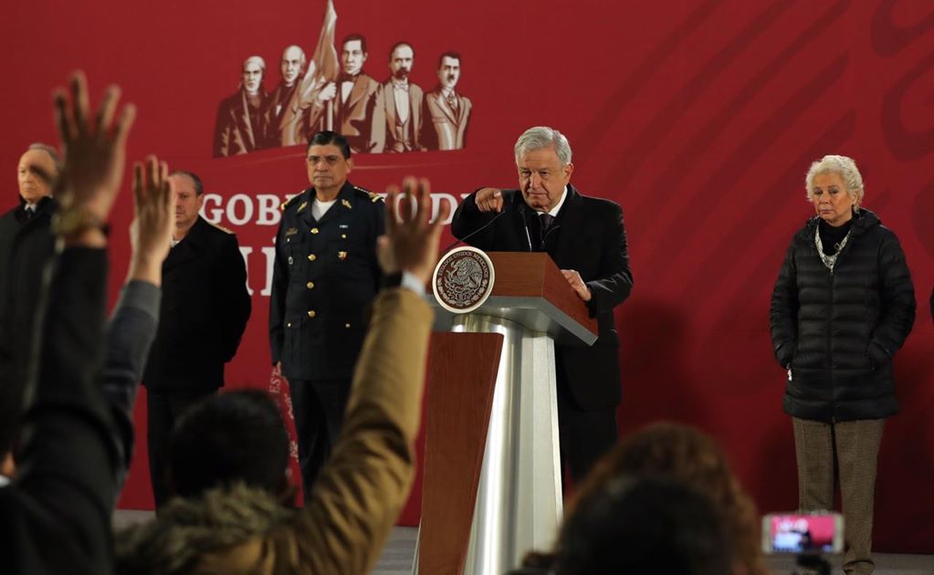 AMLO pide a superdelegados acelerar censos para entregar programas sociales