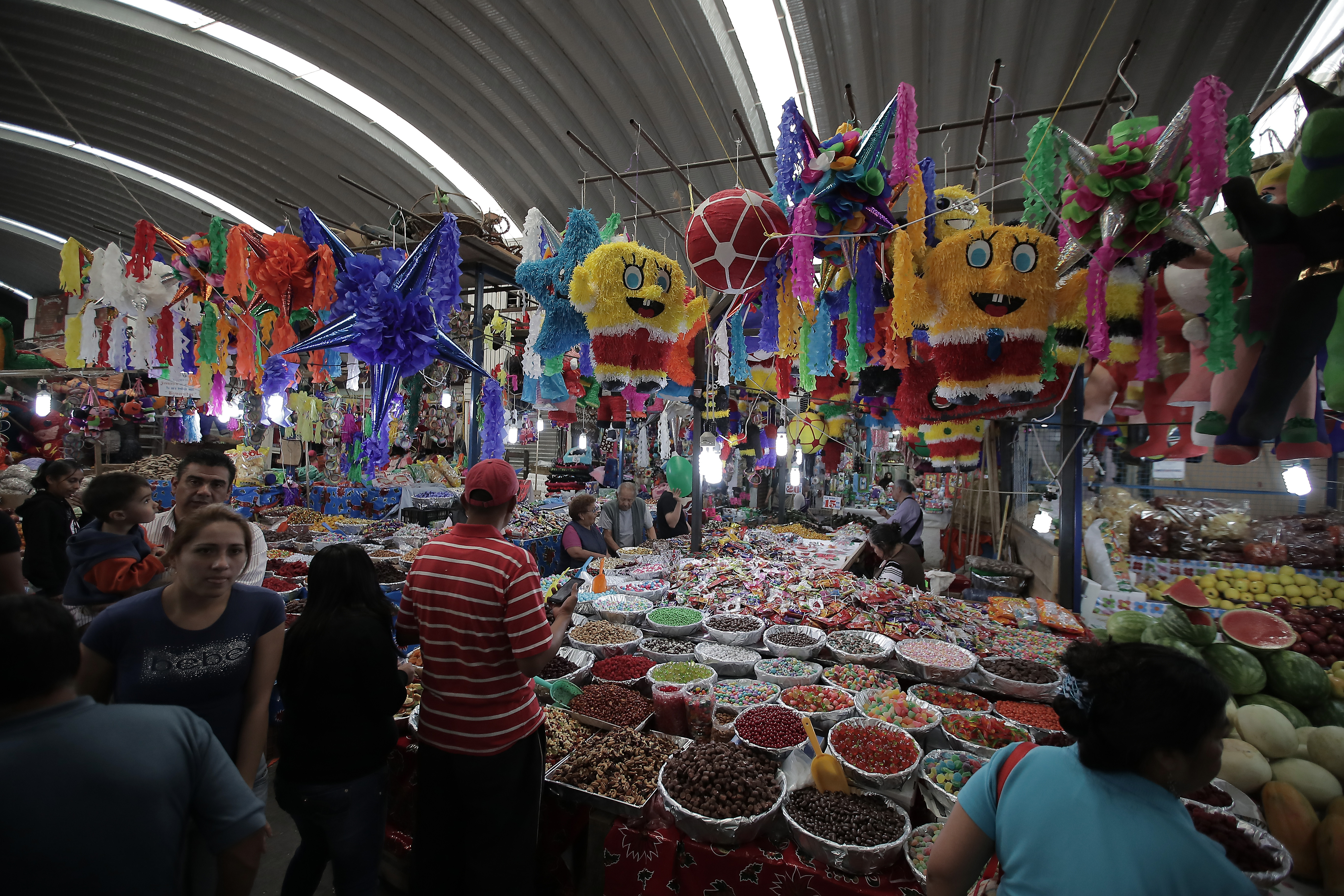 Navidad y Año Nuevo: ¿Cuánto gastarán los mexicanos en fiestas decembrinas?, esto prevé Concanaco