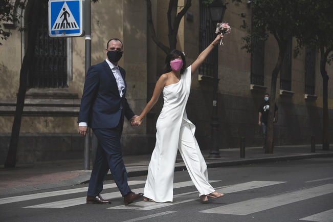 Matrimonio. Vencen distancia y pandemia para unirse 