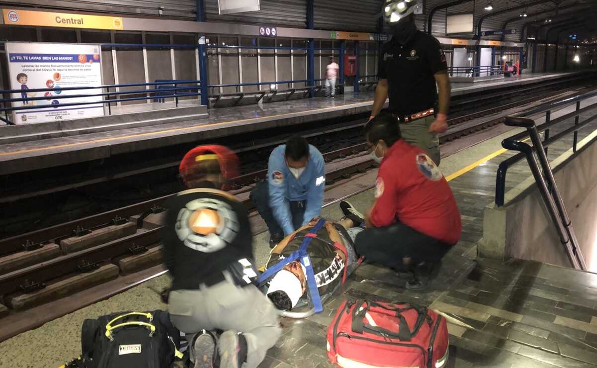 Hombre en estado de ebriedad cae a las vías del Metro de Monterrey