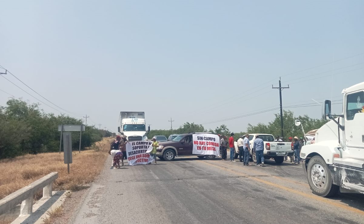 Productores de sorgo otra vez bloquean carretera en San Fernando