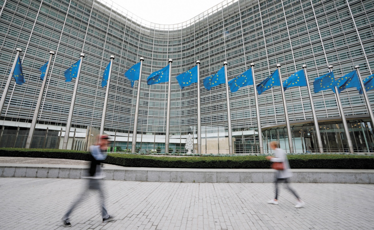 Eurogrupo pone énfasis en bajar déficit y deuda