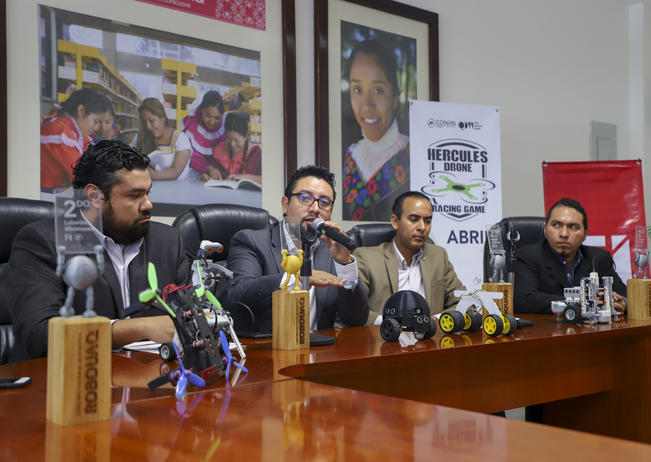 UAQ alista Concurso Nacional de Robótica 