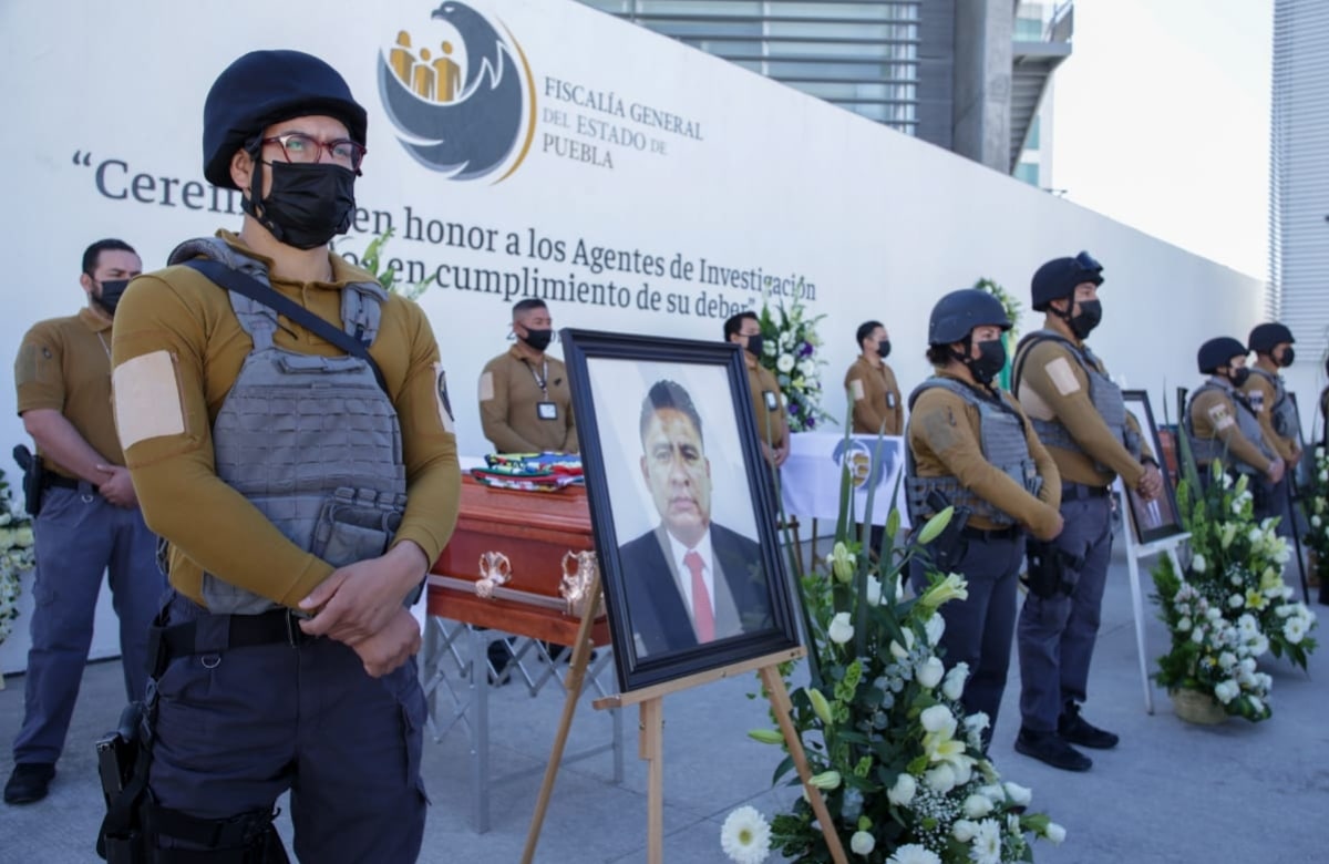 Se va a esclarecer hecho criminal, señala fiscal de Puebla tras asesinato de agentes ministeriales 