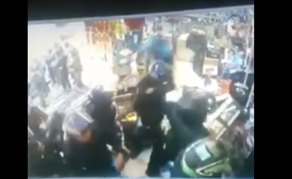 Difunden video de momento en que presuntamente entran granaderos a Plaza Meave