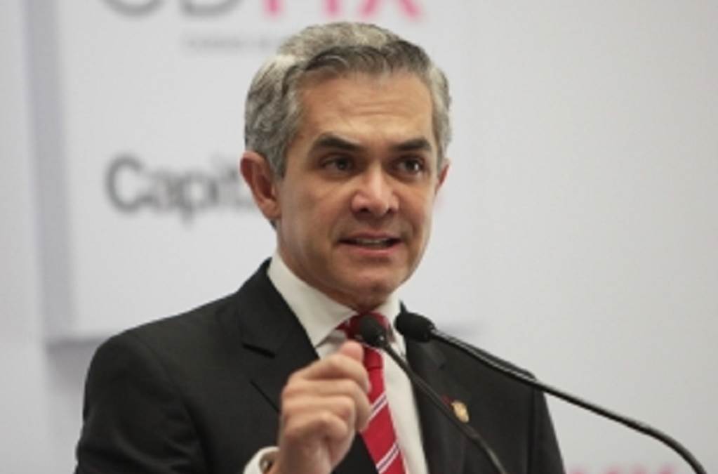 Mancera espera autocrítica de Peña en Tercer Informe