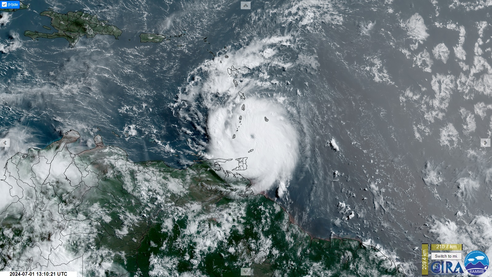 Texas está bajo alerta por Beryl que podría azotar como huracán categoría 1