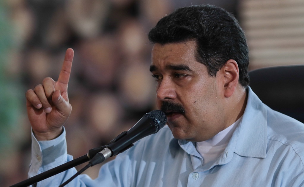 Maduro amenaza con responder con fuerza si oposición intenta golpe 