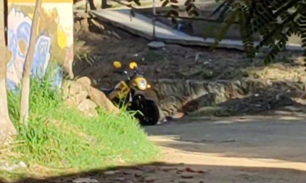 Tras choque, conductor de camioneta mata a balazos a motociclista en Oaxaca