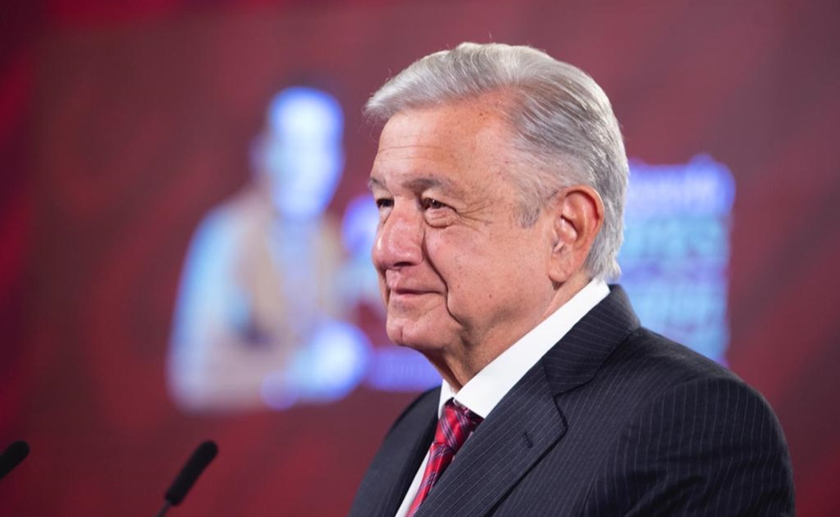 AMLO celebra que "corruptos" ya no pueden usar el 12 de diciembre para tomar decisiones