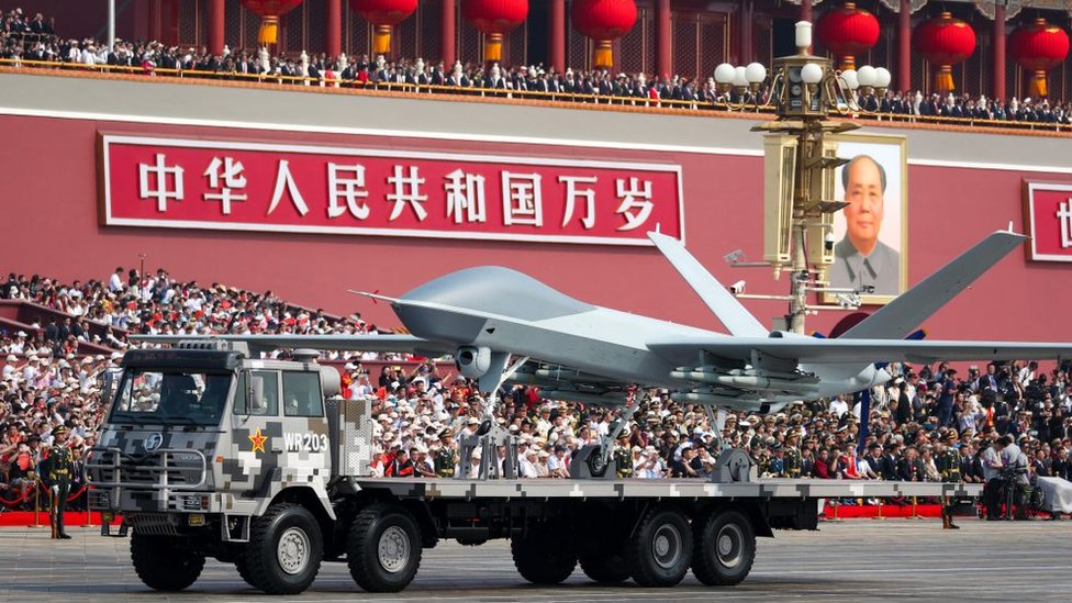 Las avanzadas armas que mostró China por primera vez en su desfile militar