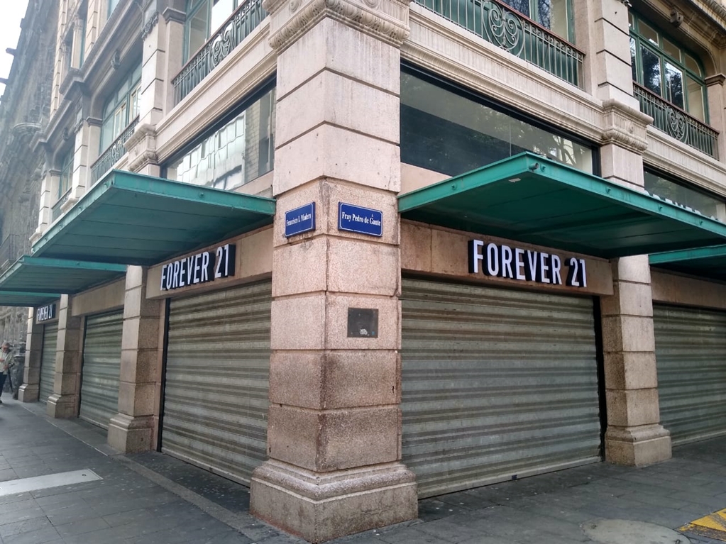 Forever 21 cierra su tienda de Madero