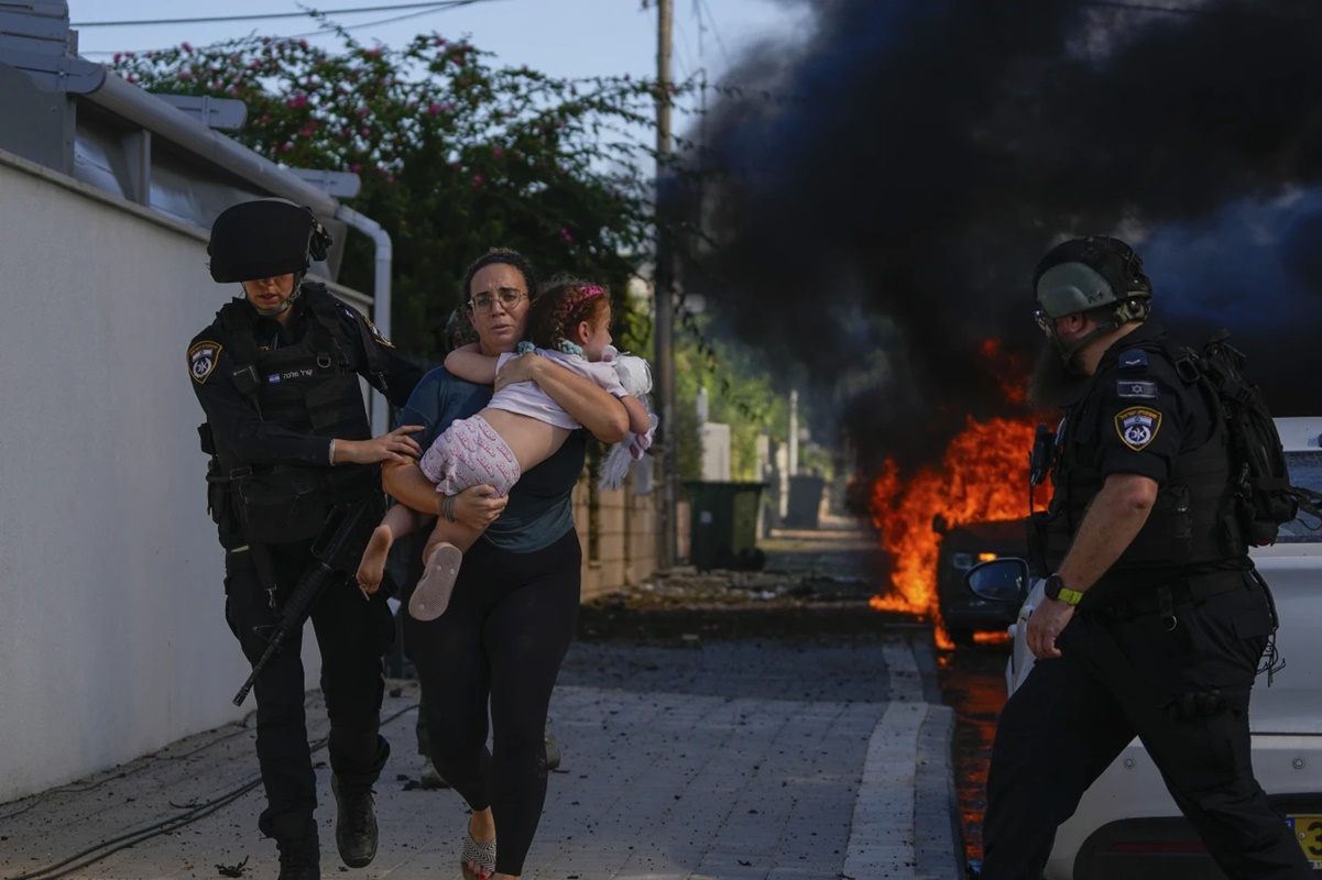 Cancillería ofrece protección consular a mexicanos ante ataques en Israel
