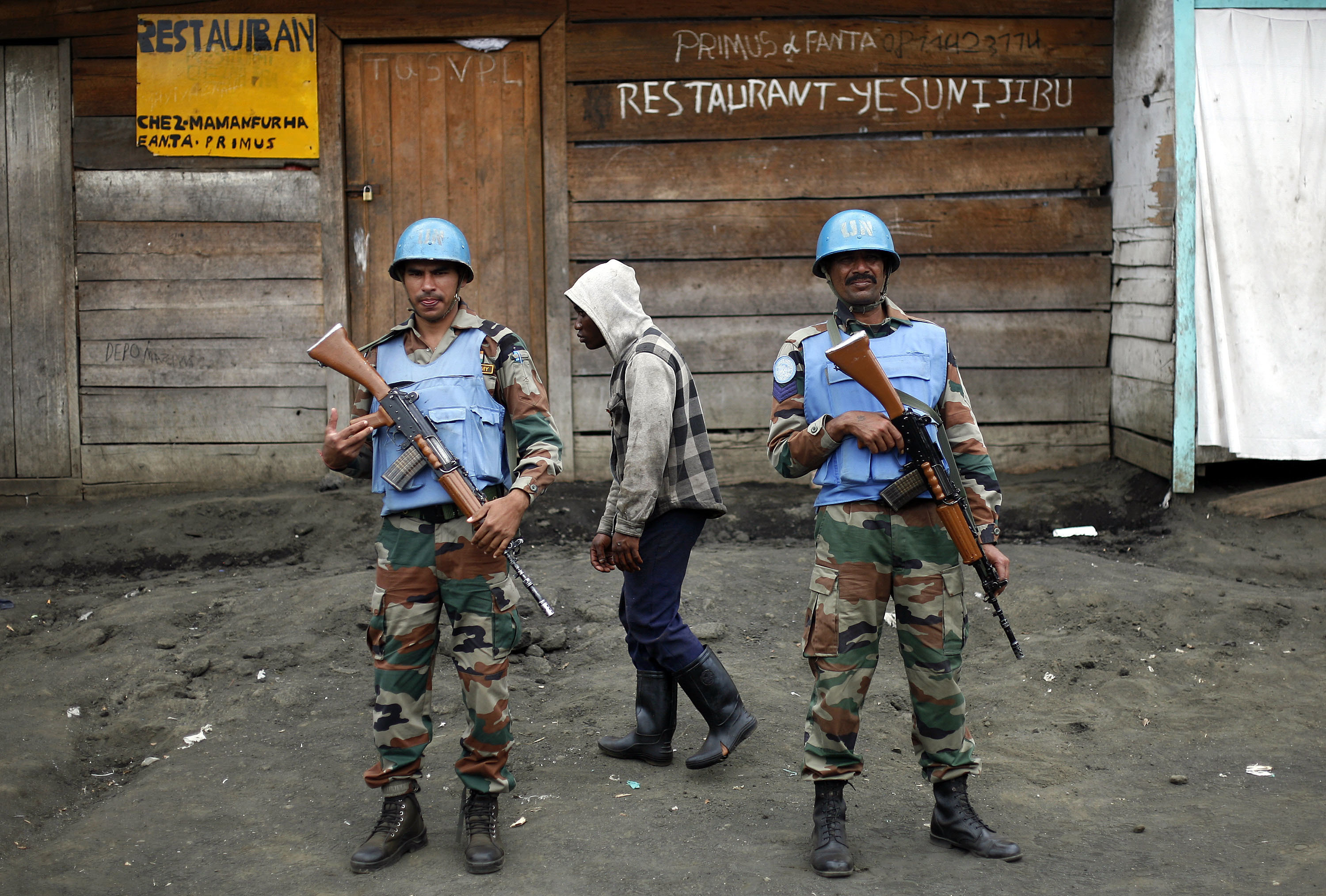 Suman 14 cascos azules muertos y 53 heridos por ataque en RDC: ONU