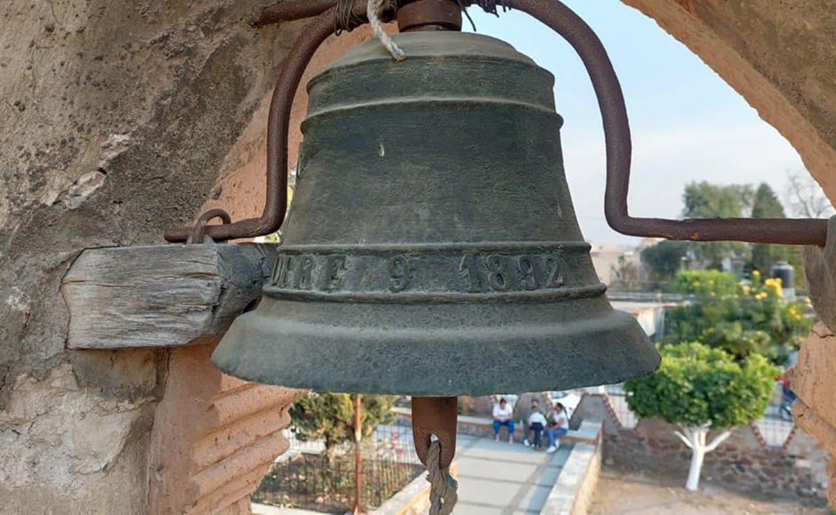 Ofrecen recompensa para localizar 2 campanas robadas de una iglesia en Atitalaquia, Hidalgo