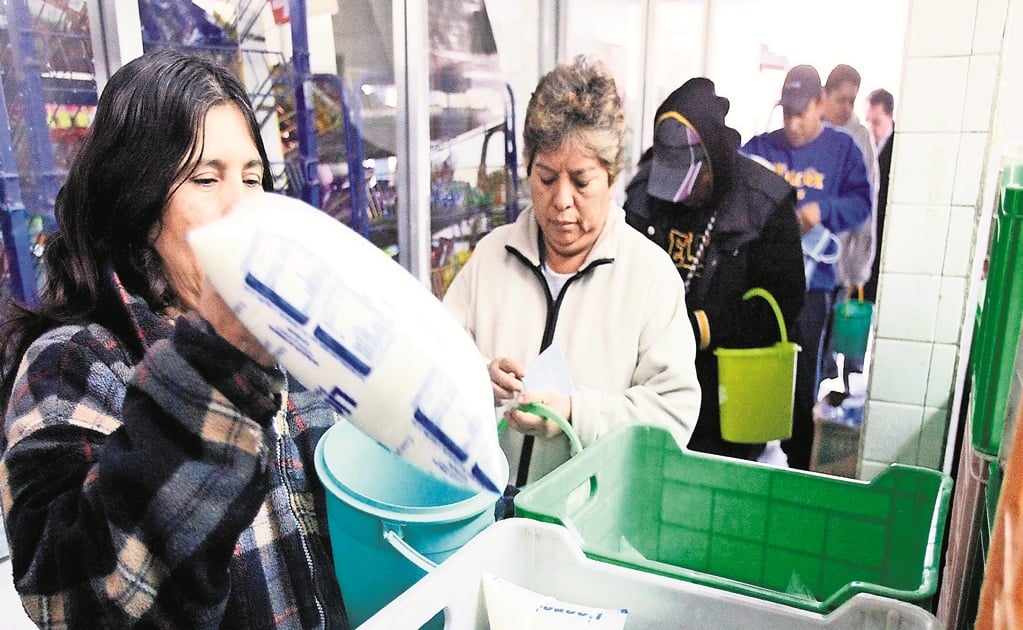 Se suman más municipios a venta de leche Liconsa en un peso