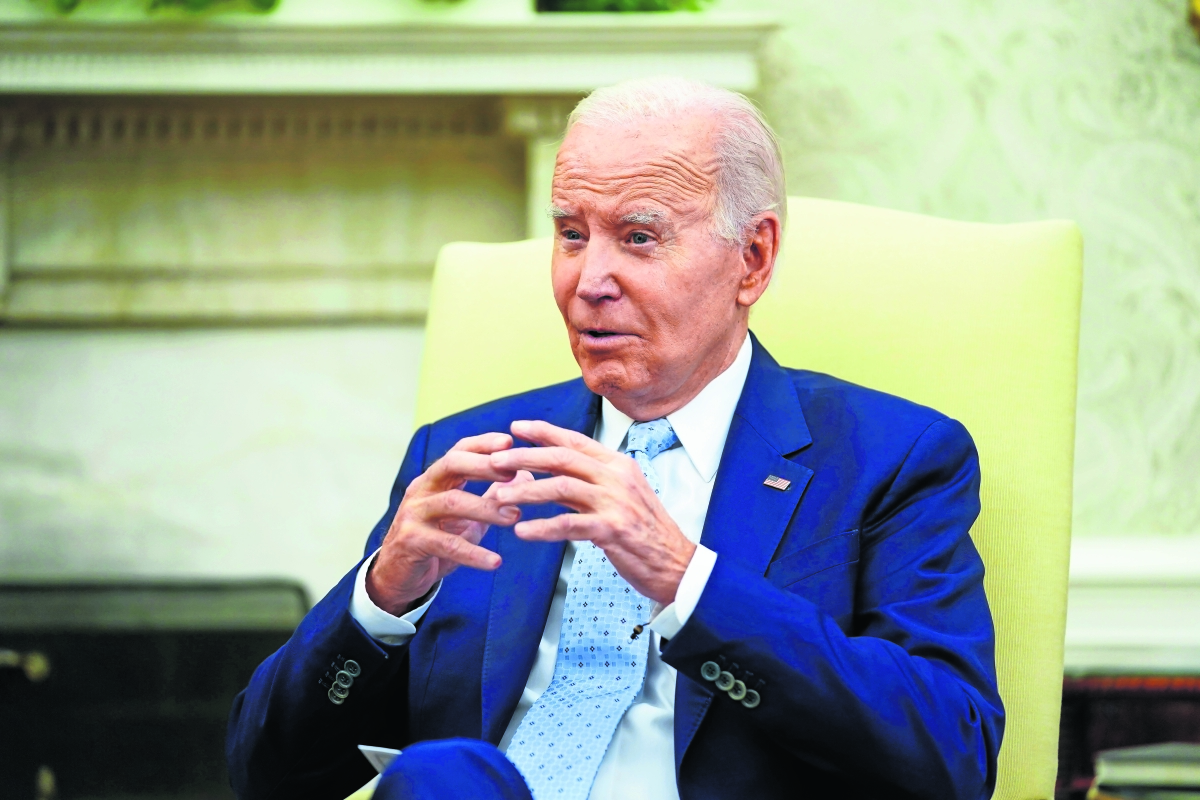 Ven a Biden  más parecido a Trump; llueven críticas por construcción de valla