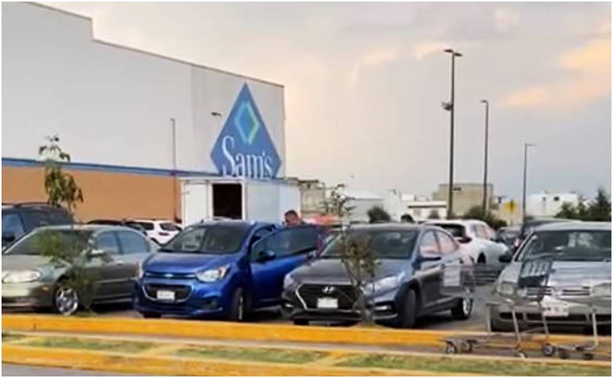 VIDEO: Por persecusión a delincuentes, detonaciones de armas de fuego en estacionamiento del Sam’s de Toluca