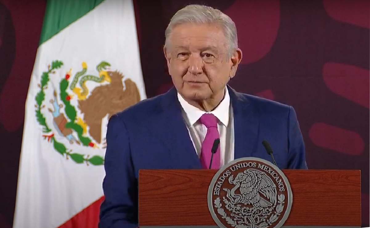 Medios de comunicación tendrán que cambiar en el futuro ya no funciona aferrarse al pasado: AMLO